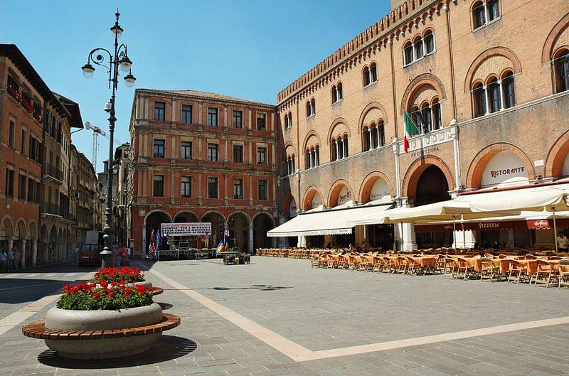 piazza dei signori treviso 1