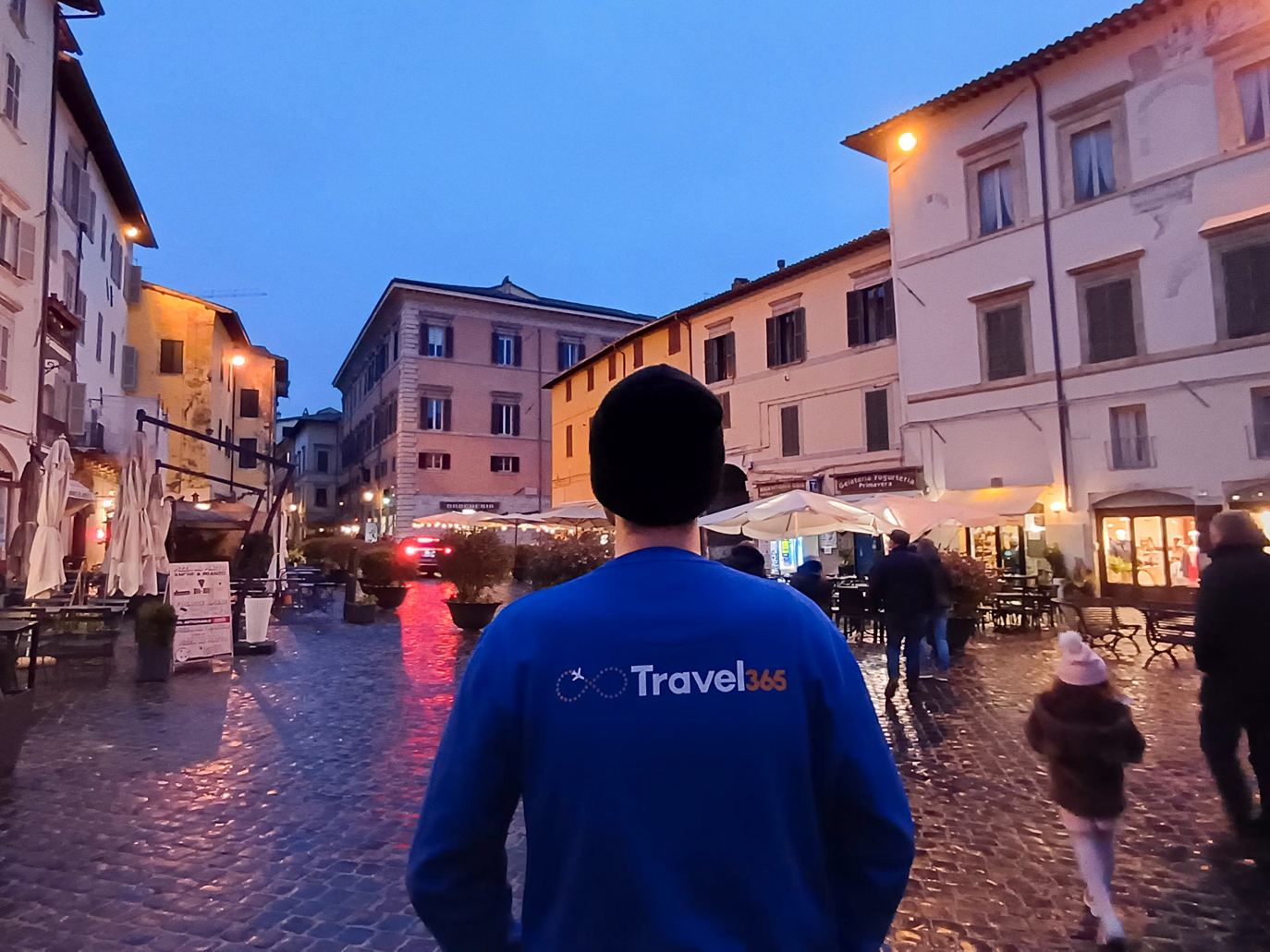 piazza del mercato 1 2