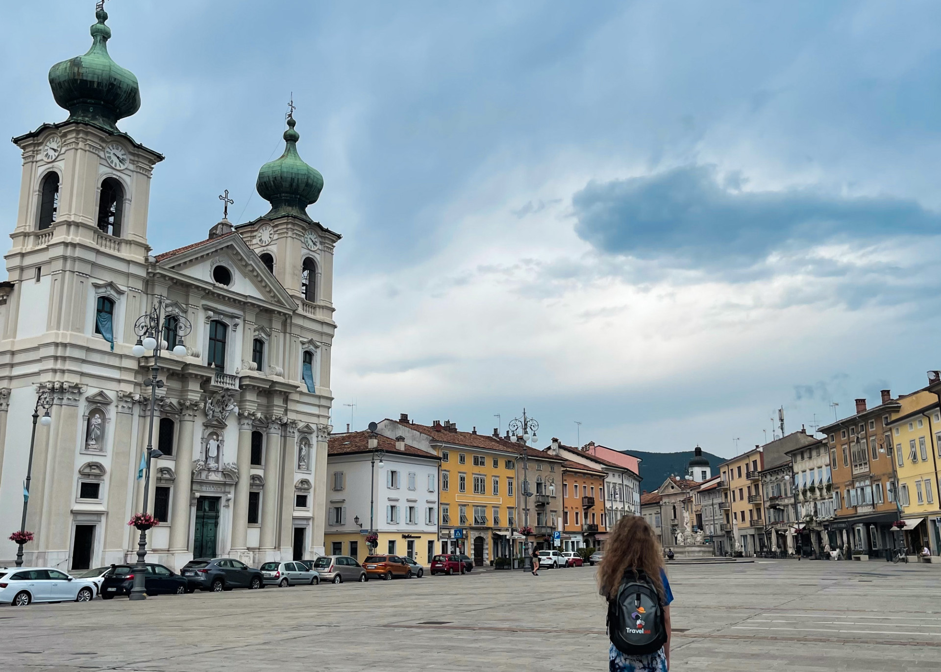piazza della vittoria statua del nettuno e chiesa di sant ignazio