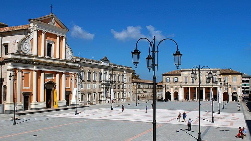 piazza garibaldi senigallia