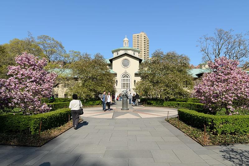 piazza magnolia giardino ny