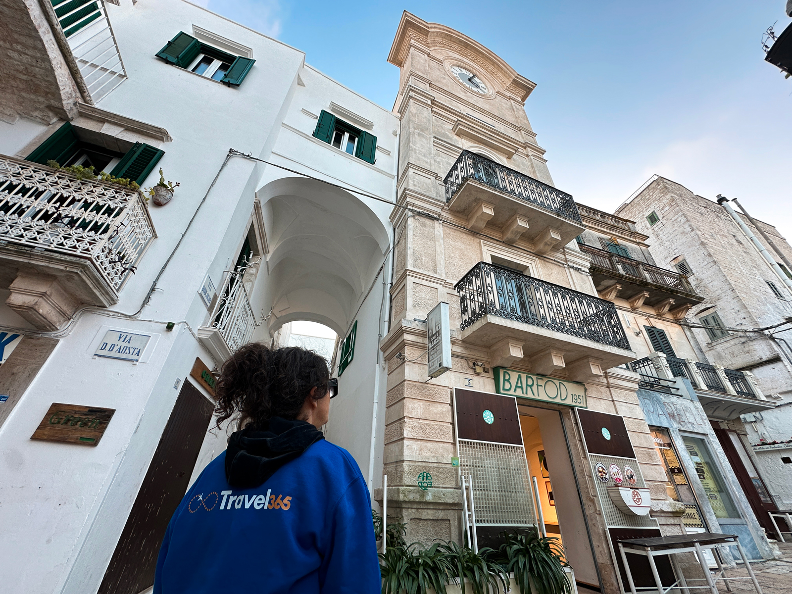 piazza v emanuele cisternino 1