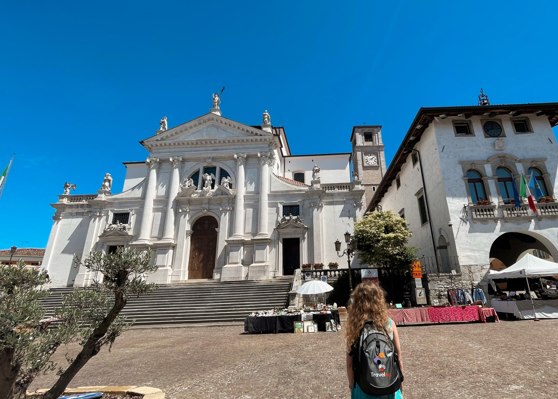 piazza vittorio emanuele e duomo di san michele arcangelo