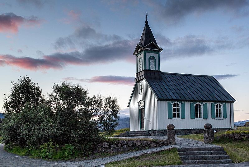 pingvallakirkja panoramio 1