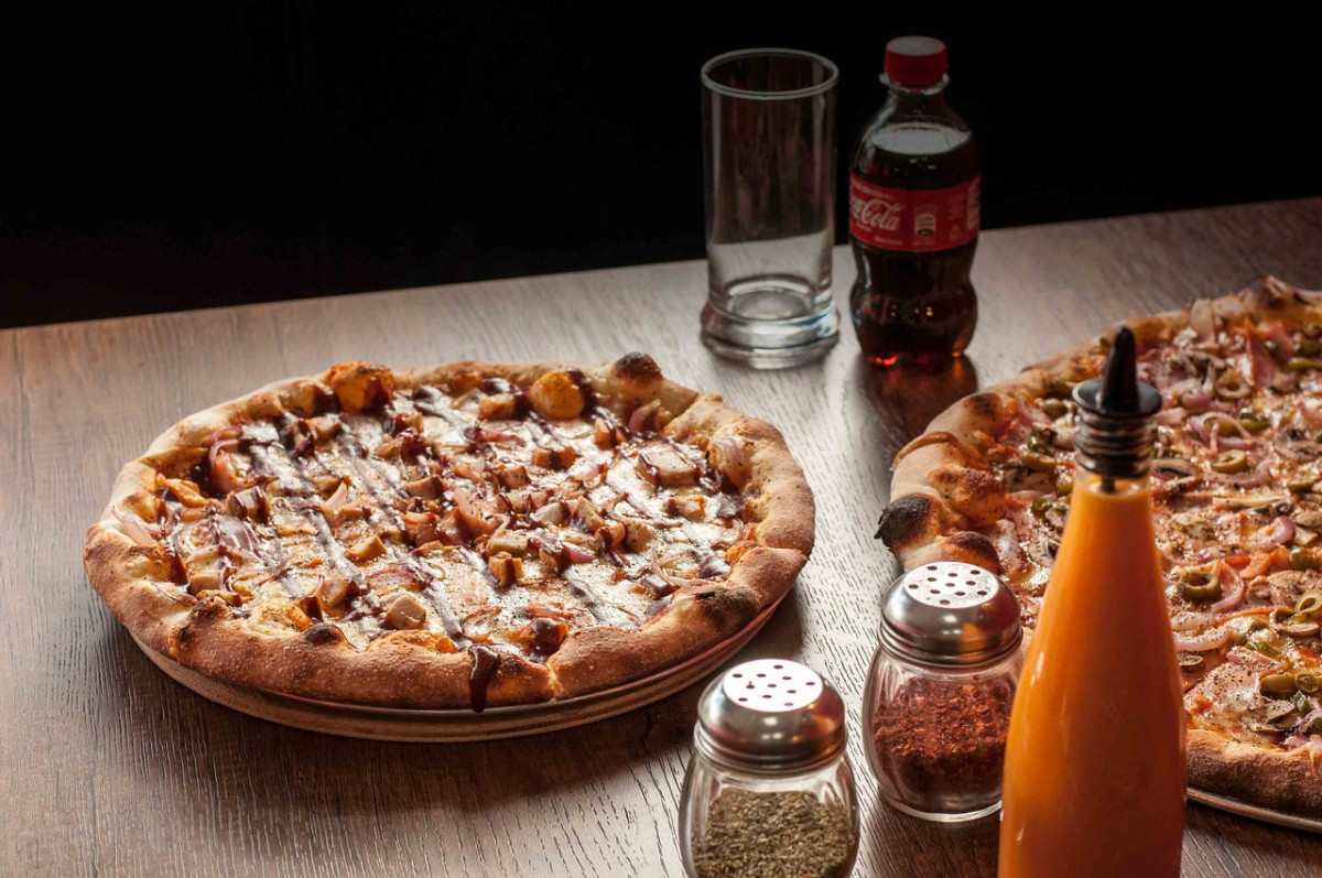 pizza cibo spuntino marrone pizza 1