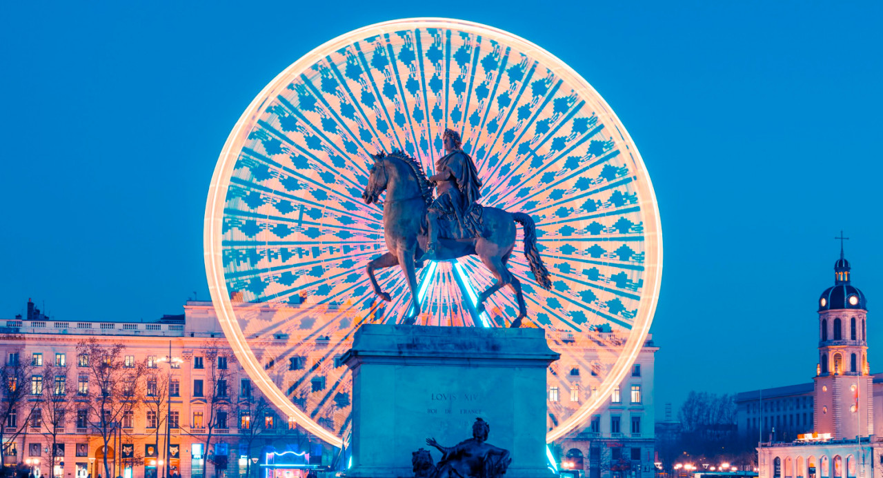 place bellecour statue king louis xiv by night lyon france