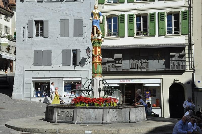 place de la palud lausanne