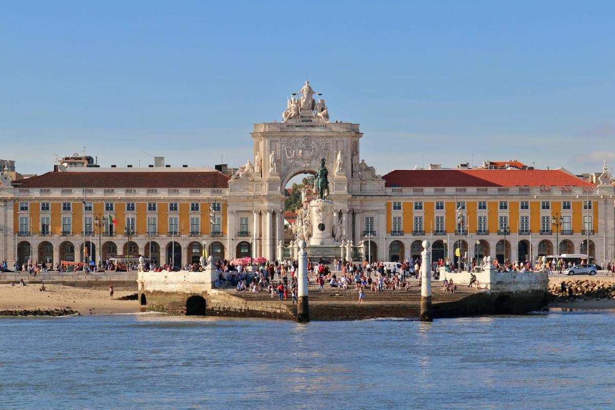 place du commerce pavimento lisbona