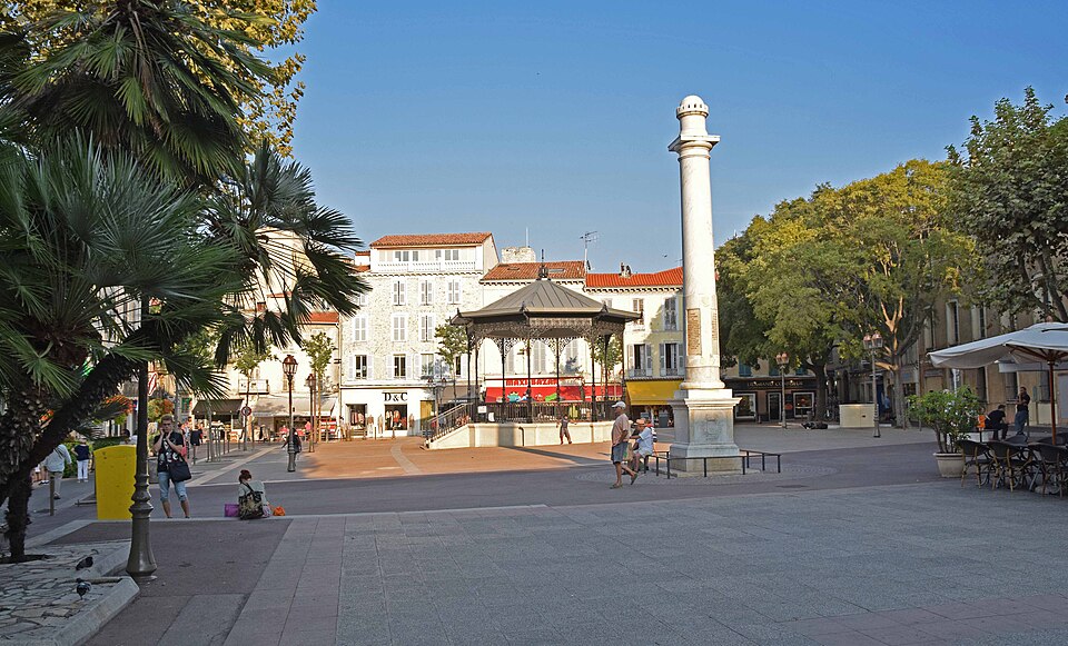 place nationale antibes