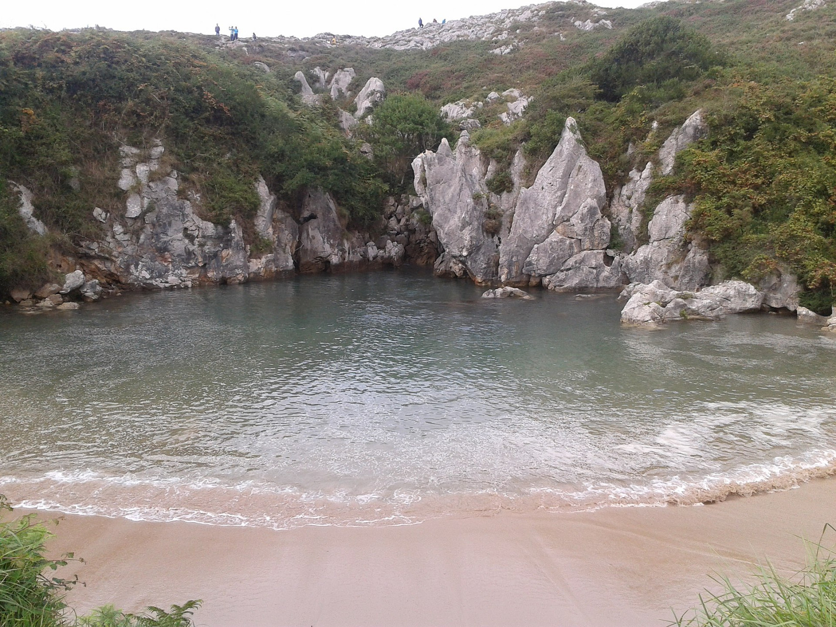 playa de gulpiyuri panoramio 1