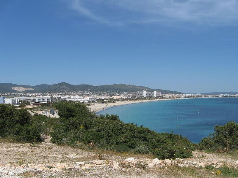 playa den bossa ibiza 1