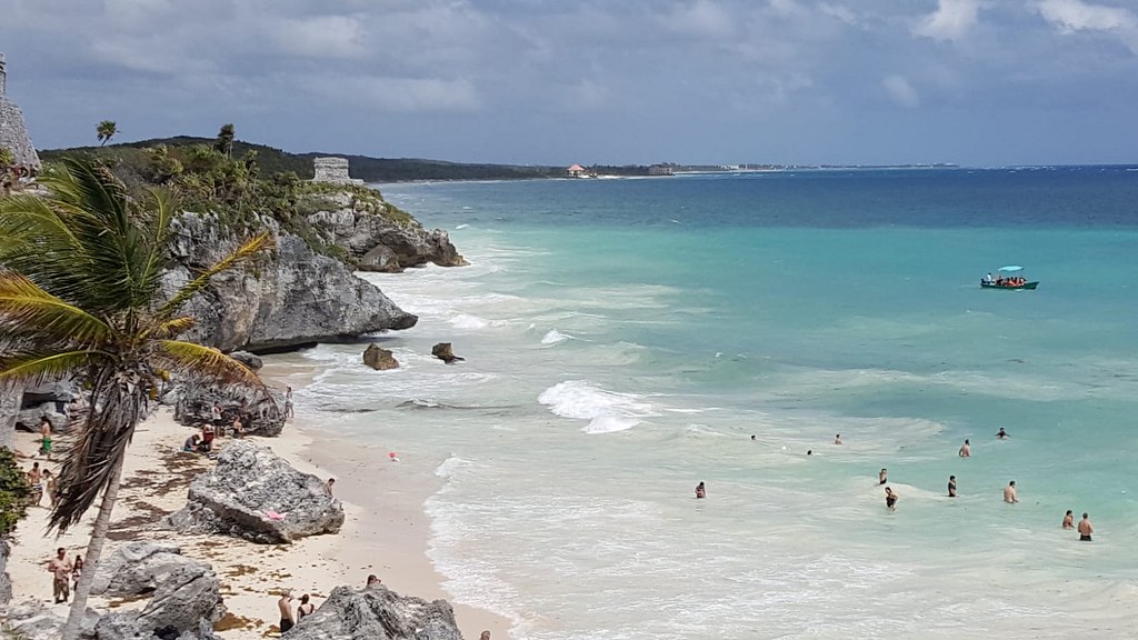 playa ruinas photo by jc ple