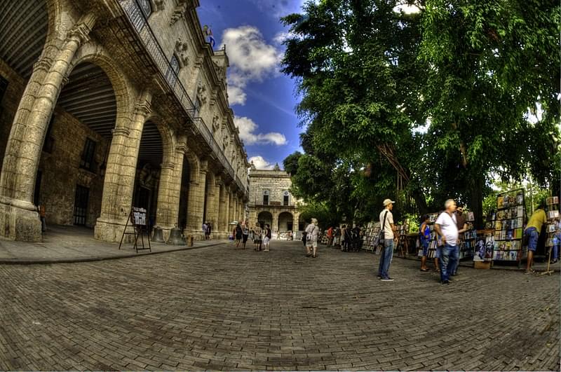 plaza de armas havana cuba