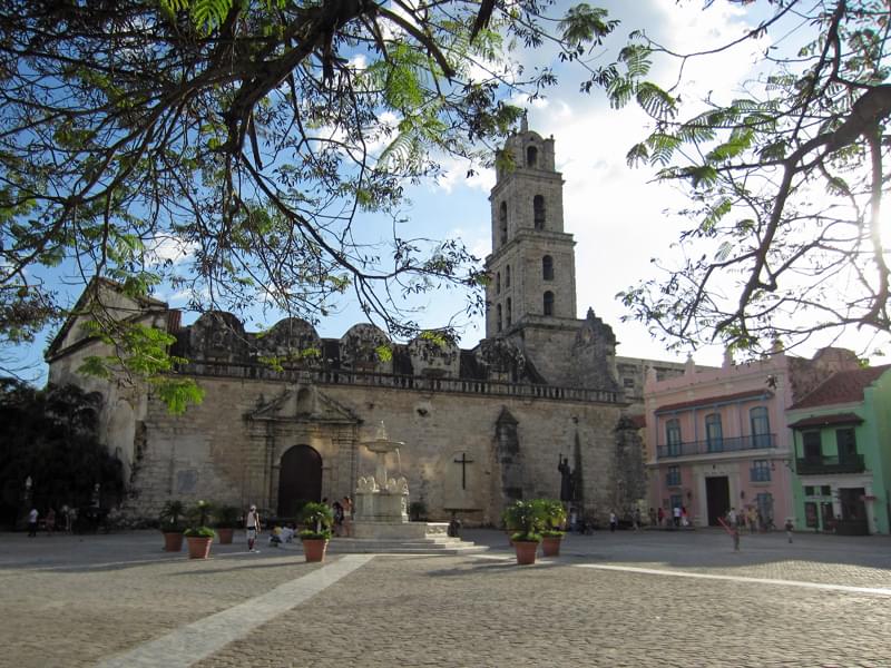 plaza de san francisco havana vieja