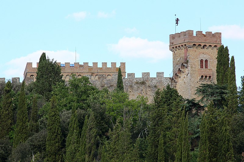 Il Castello di Strozzavolpe a Poggibonsi