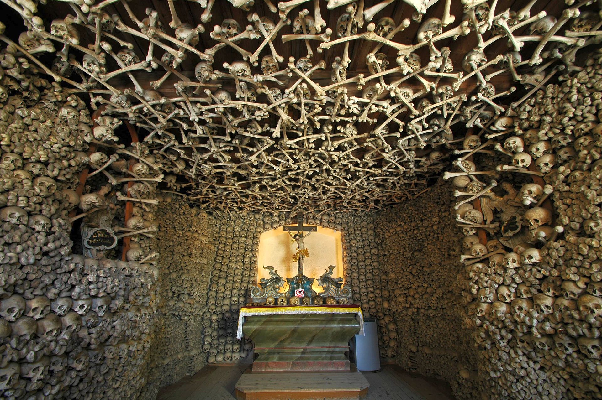 poland czermna chapel of skulls interior 02