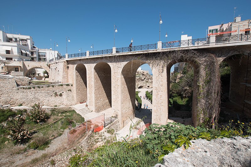 polignano a mare ponte