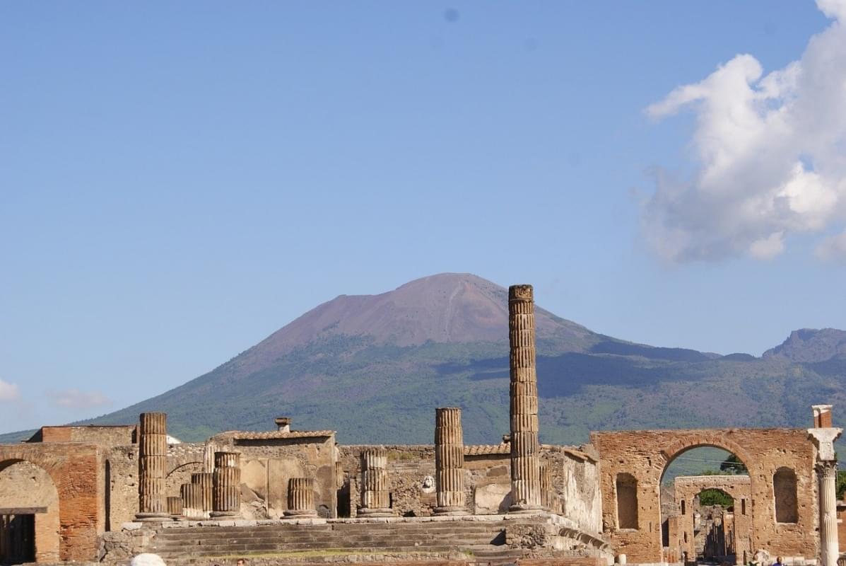 pompei italia ruinas vulcano 1