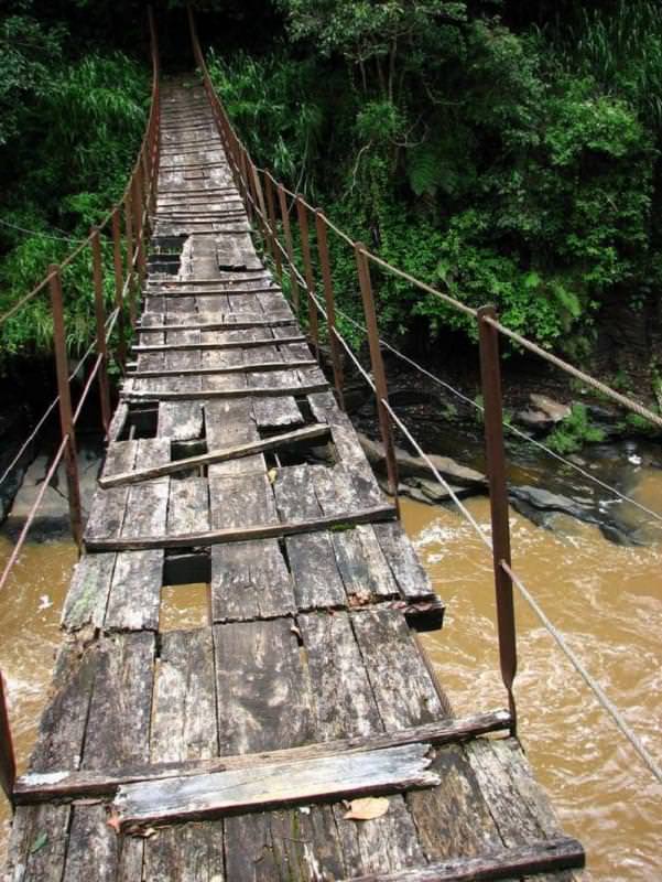 ponte di kotmale oya