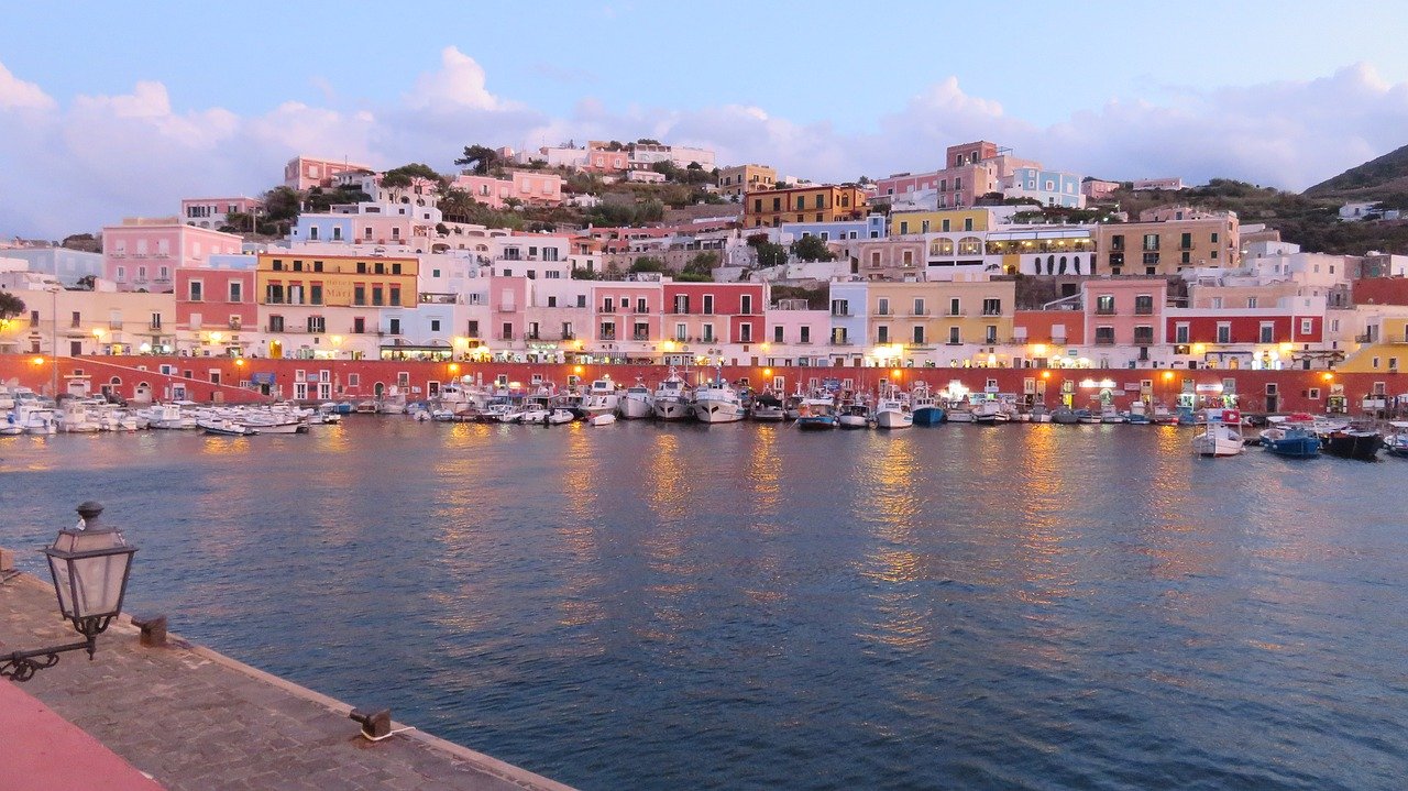 porticciolo di Ponza