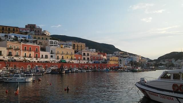 ponza porto isole 1