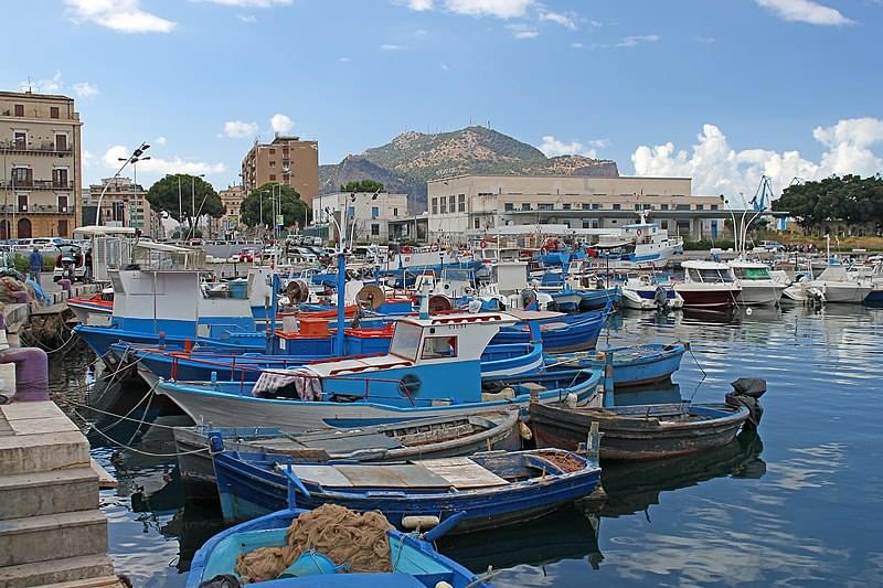 port cala in palermo 1