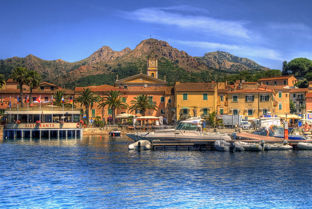 porto azzurro 10