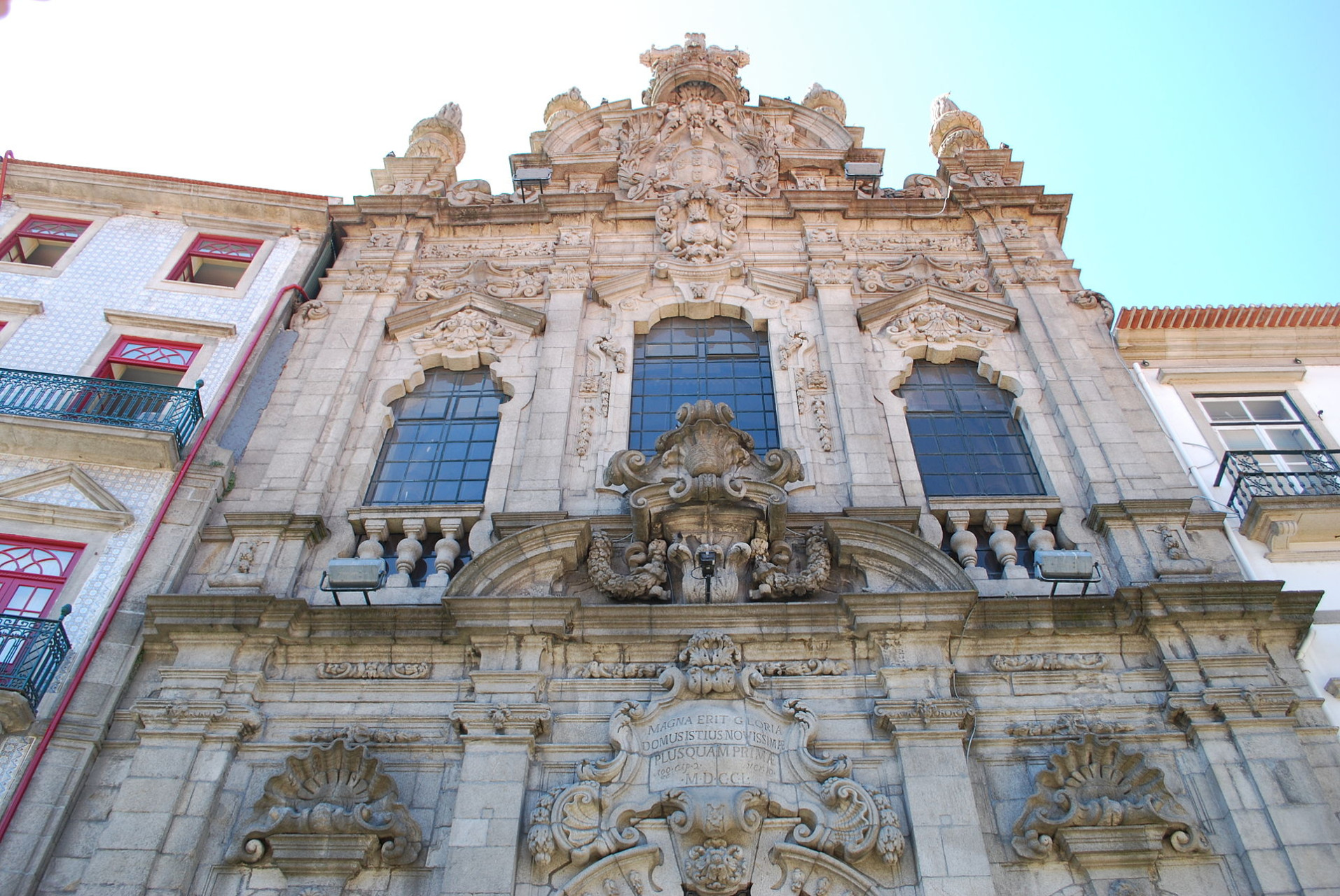 Facciata della Igreja da Misericordia nel centro storico di Porto