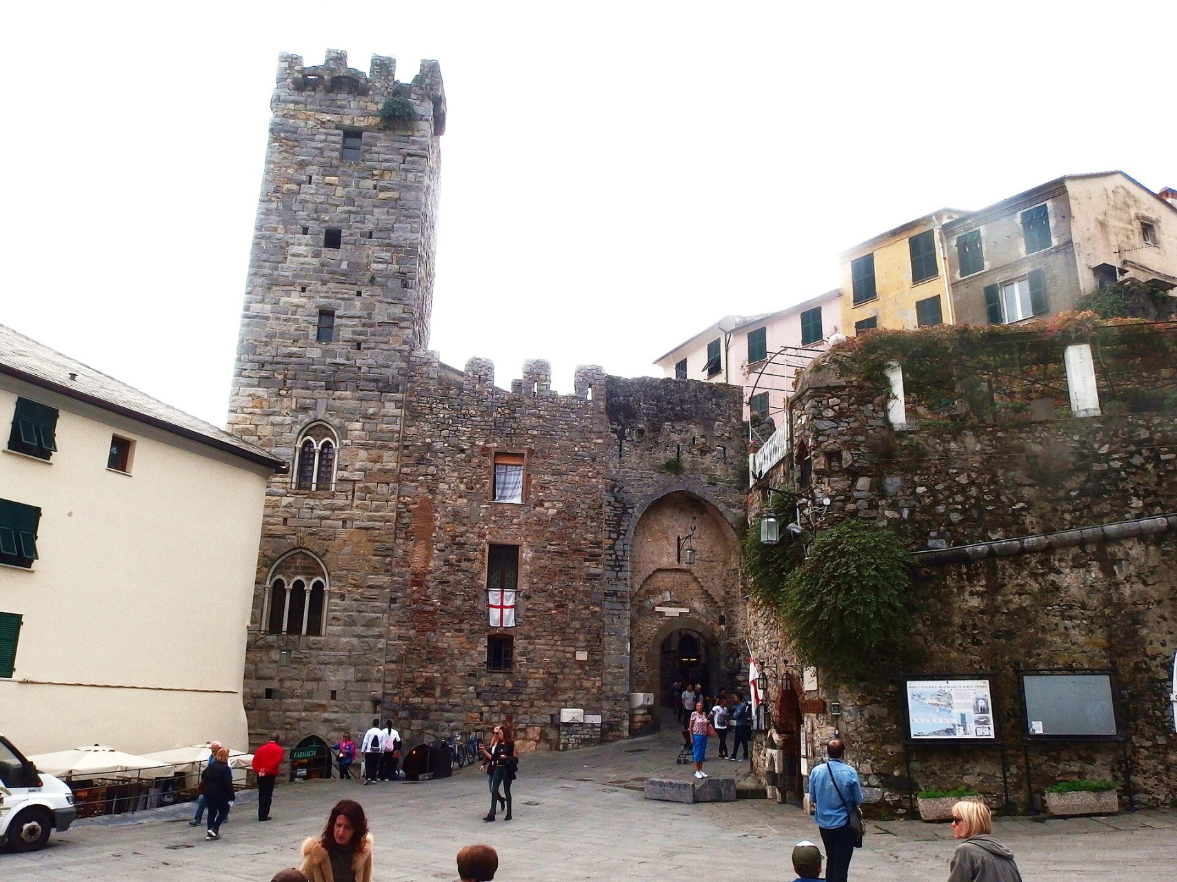 portovenere portadelborgo