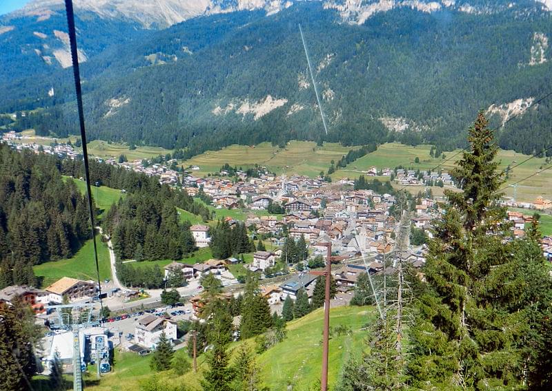 pozza di fassa panorama da cabinovia