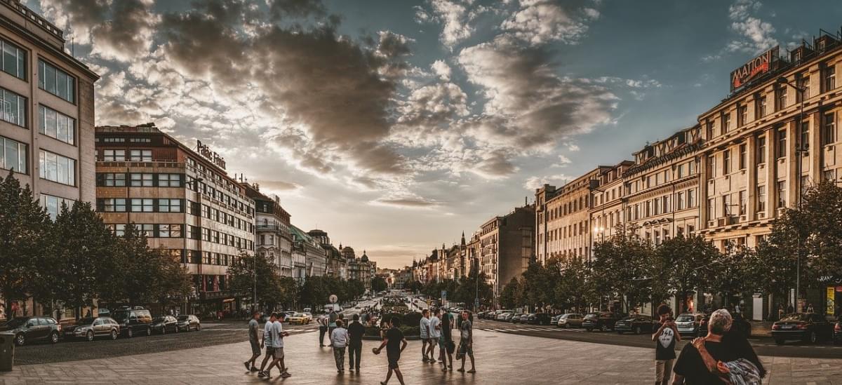 praga piazza venceslao architettura