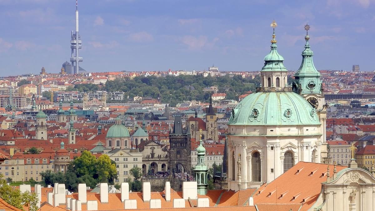 praga zizkov torre