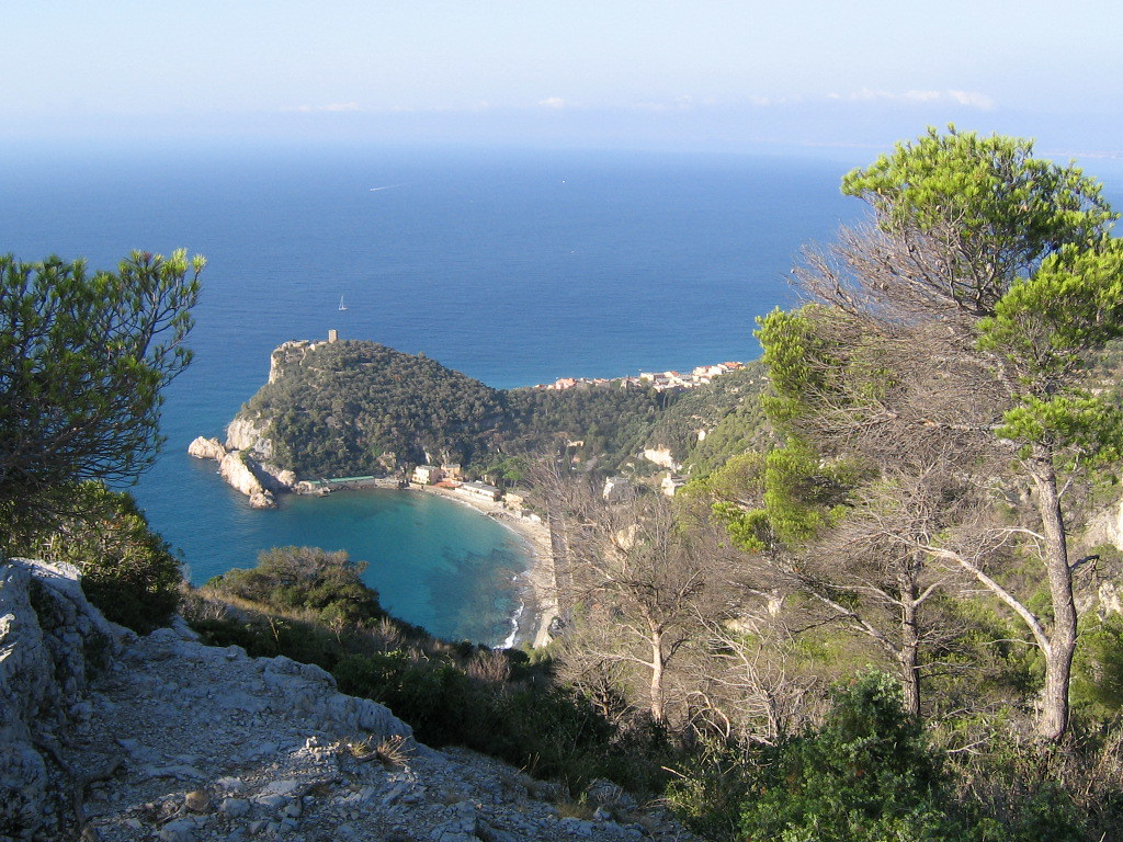 punta crena crena s headland