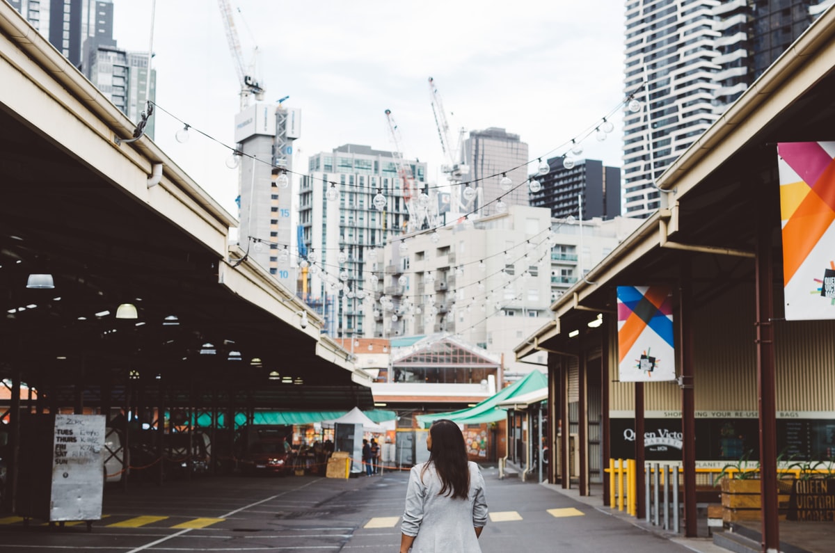 queen victoria market walk