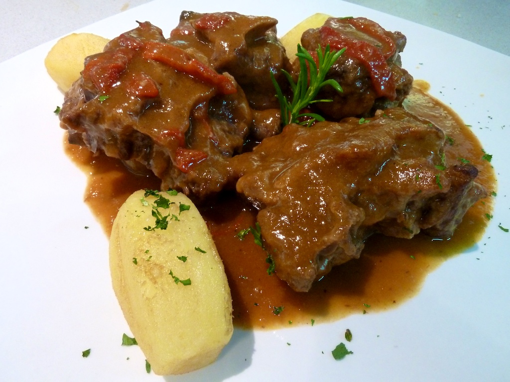 rabo de toro en salsa