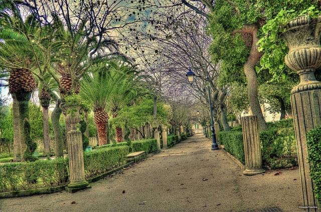 ragusa ibla giardini ibleo vialetto