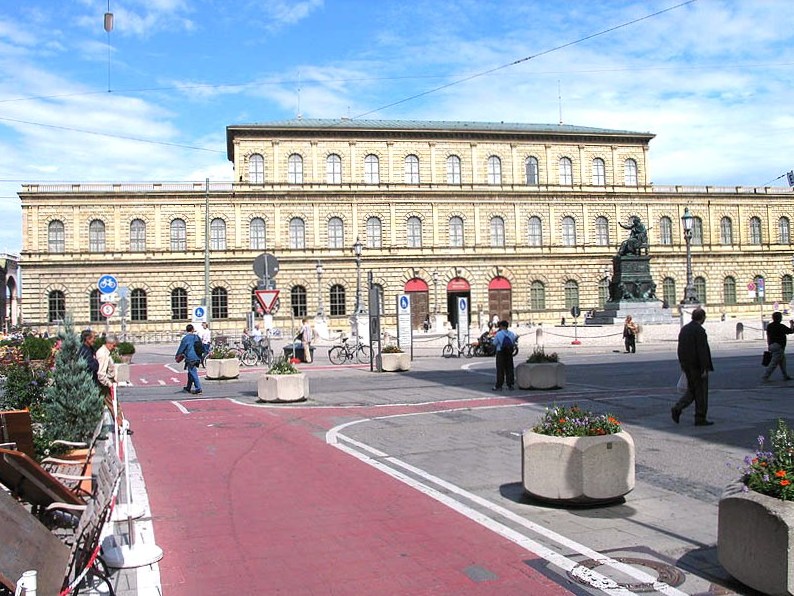 munchner residenz 2014 08 02 pano