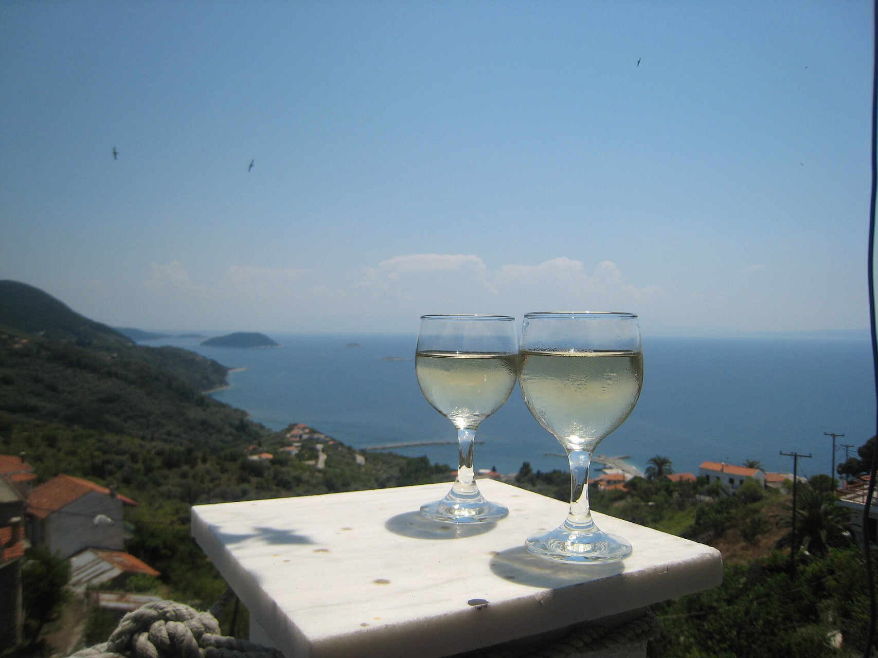 retsina glasses with background
