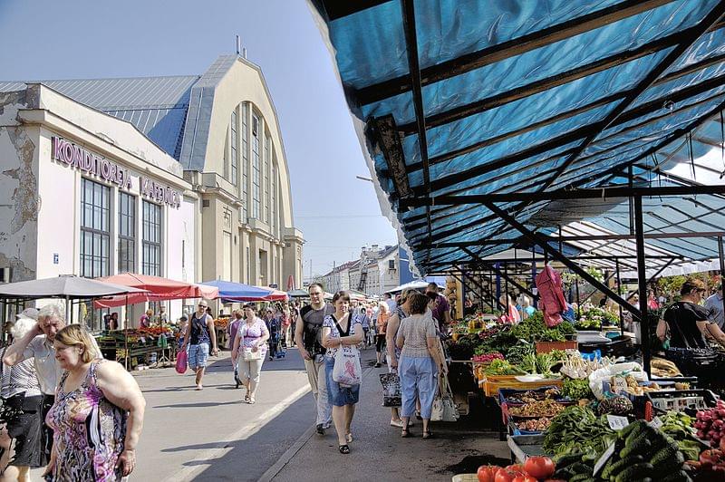 riga central market esterno