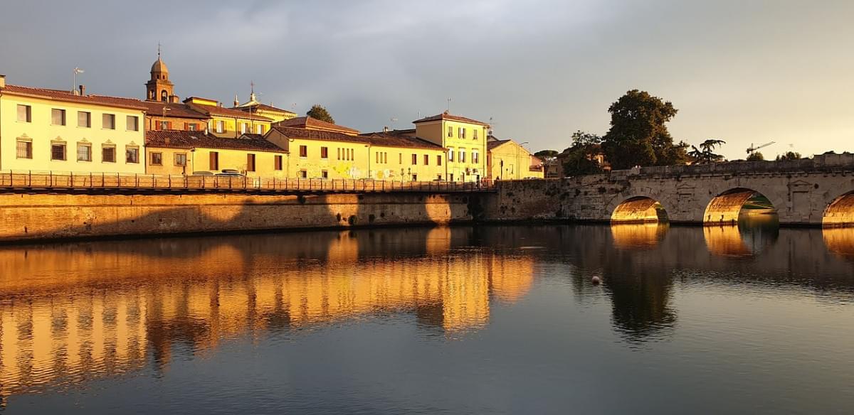 rimini tramonto ponte di tiberio