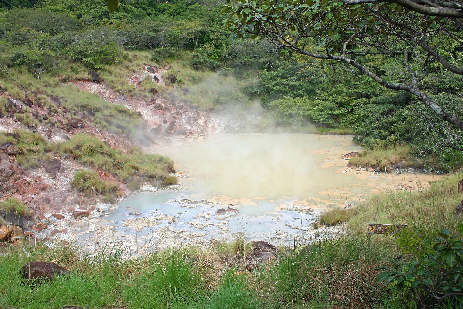 rincon de la vieja hot spring