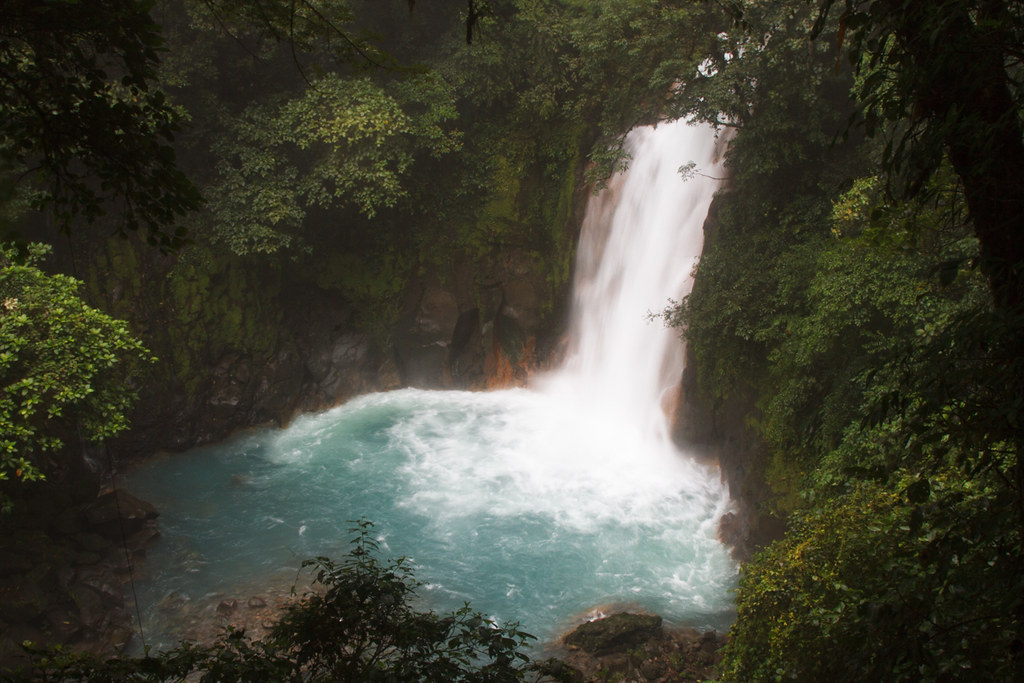 rio celeste costa rica