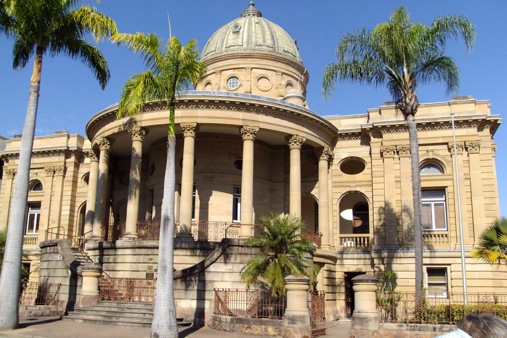 rockhampton tourist information centre in the old customs house built 