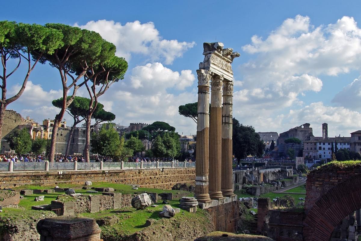 roma fori imperiali italia 1