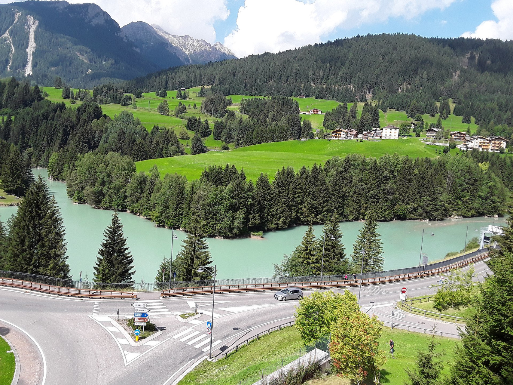 rotatoria del lago di soraga di fassa 4