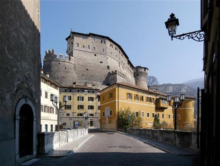 rovereto castello