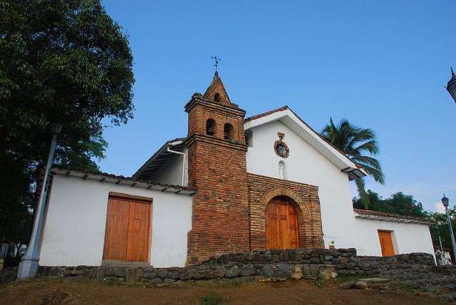 san antonio facciata chiesa