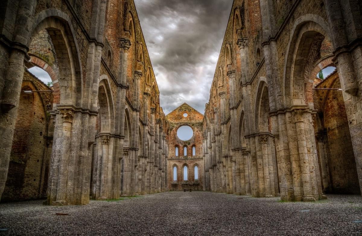 san galgano abbazia rovine tuscany