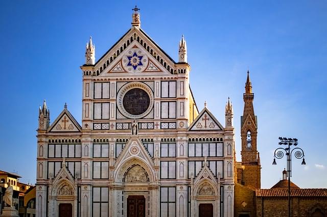 facciata della basilica di santa croce a firenze