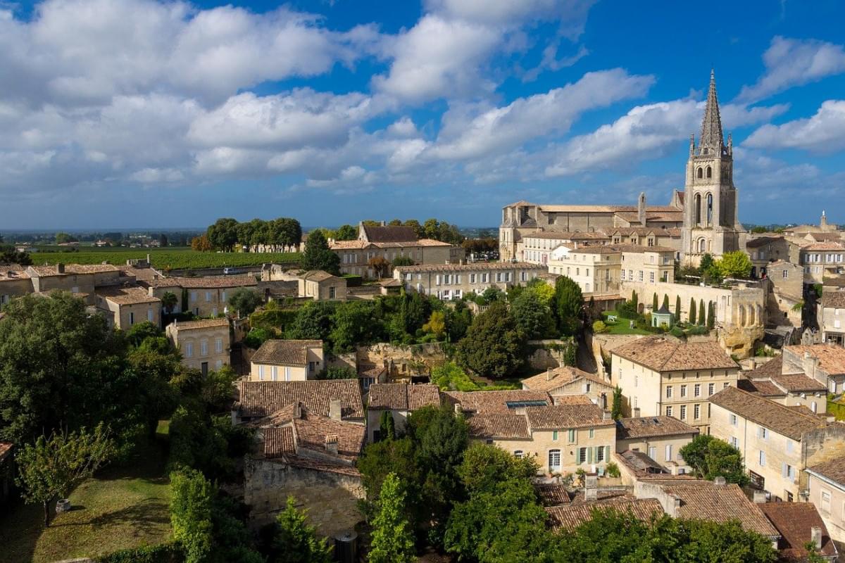 santo emiliano saint emilion francia